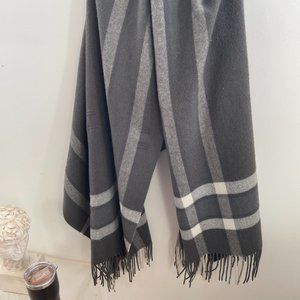 Eileen Fisher Gray Plaid Wrap w pockets